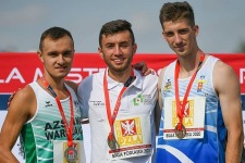 Daniel Gadomski (pierwszy z lewej) wywalczy srebro podczas 37. PZLA Mistrzostwa Polski do lat 23 w Biaej Podlaskiej